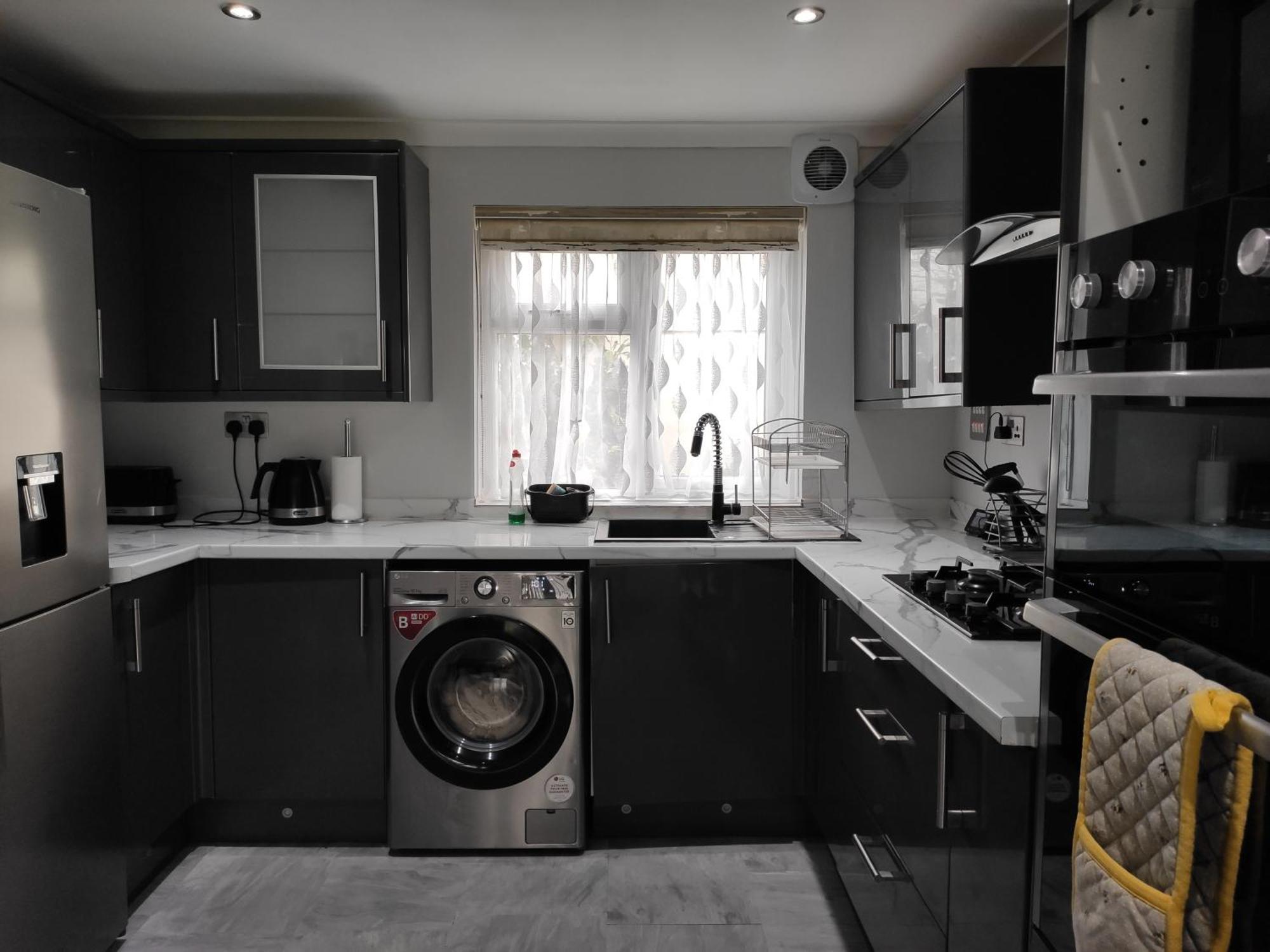 Elegant 3-Bedroom Home, Sleeps Up To 5 Guest. South Ockendon Extérieur photo