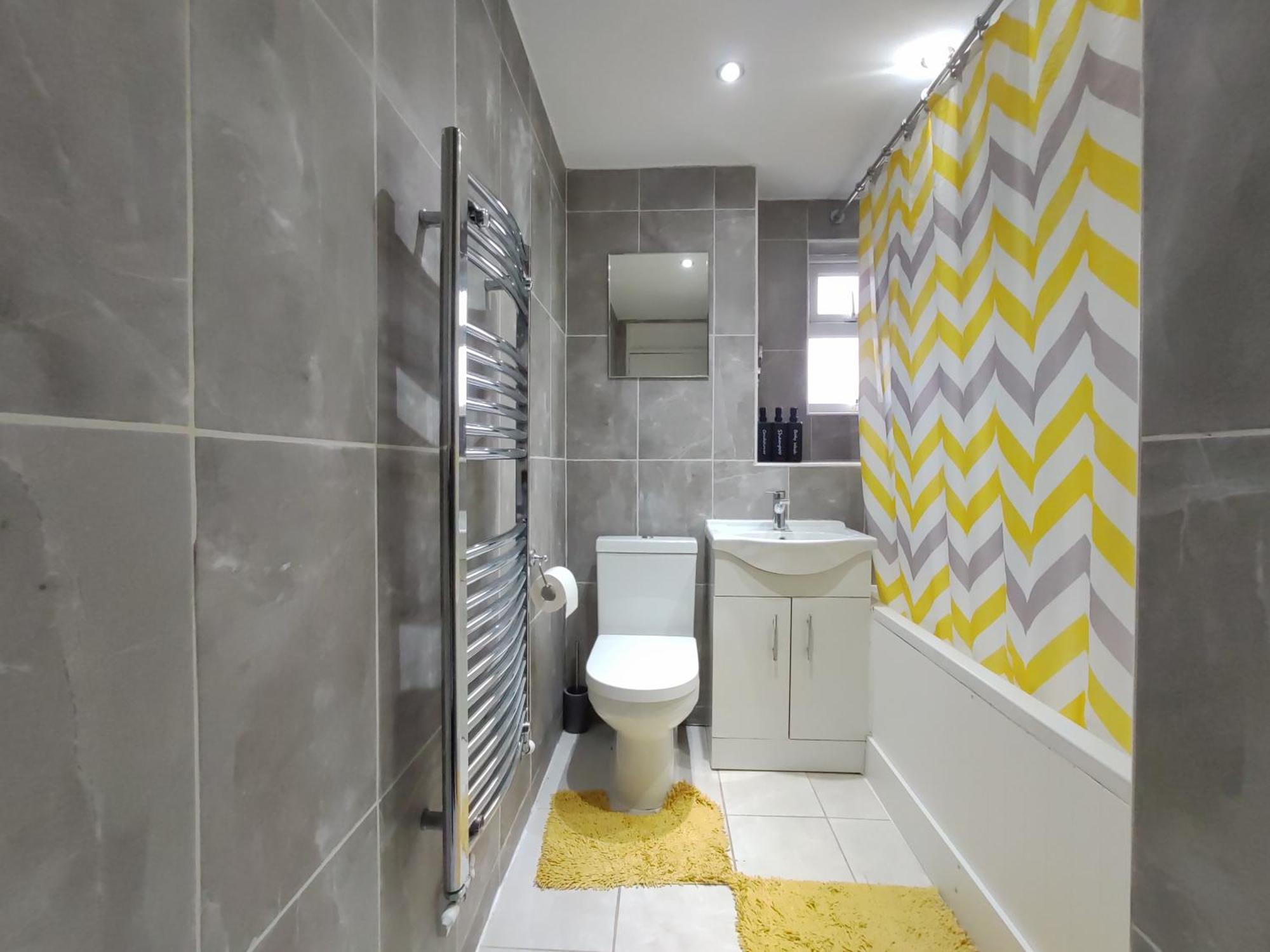 Elegant 3-Bedroom Home, Sleeps Up To 5 Guest. South Ockendon Extérieur photo
